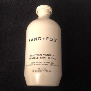 Sand + Fog Tahitian Vanilla Body Wash - White